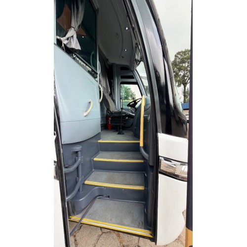 2 unid. G71050 M. Benz O500R wc e ar cond