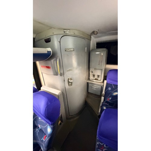 2 unid. G71050 M. Benz O500R wc e ar cond