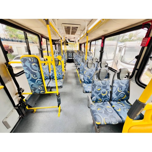 Caio Apache Vip M.Benz OF-1721 ar condicionado