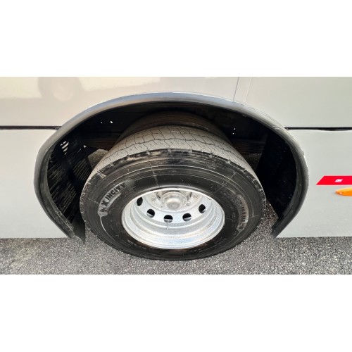 4 unid. Caio Apache Vip M.Benz OF-1519 ar condicionado