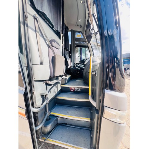 2 unid. G7 1200 Scania K-340 46 lugares