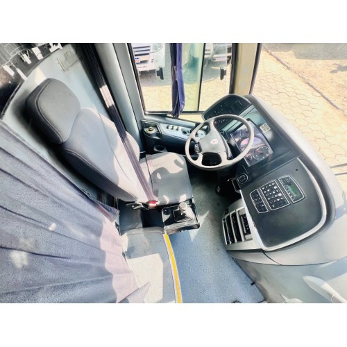 2 unid. G7 1200 Scania K-340 46 lugares