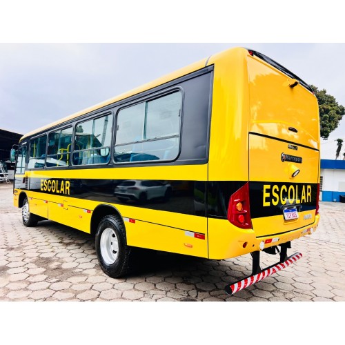 Caminho da Escola Marcopolo Iveco 