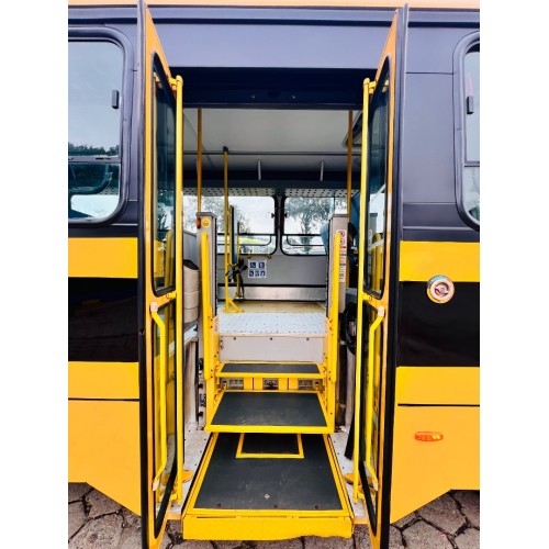 Caminho da Escola Marcopolo Iveco 