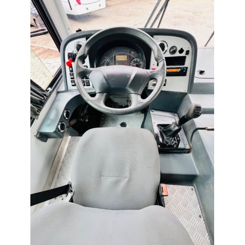 Caminho da Escola Marcopolo Iveco 