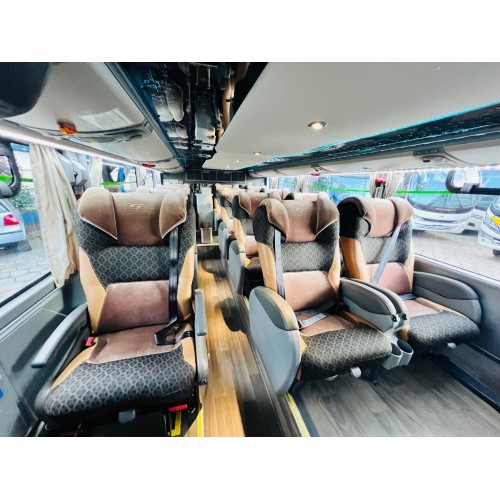 1 New G7 DD1800 Volvo B420R 6x2 LEITO