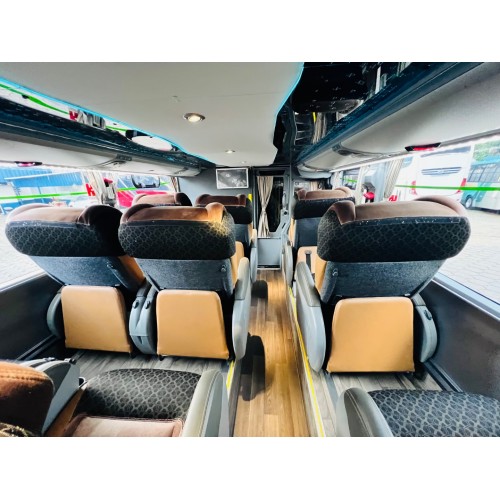 1 New G7 DD1800 Volvo B420R 6x2 LEITO